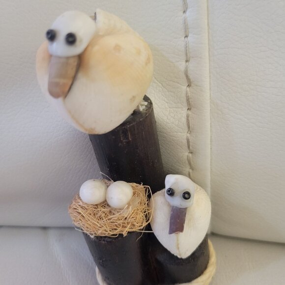 Handcrafted Seashell Pelican Seagull Family Figurine Pier Unique Nautical Decor - Picture 10 of 16